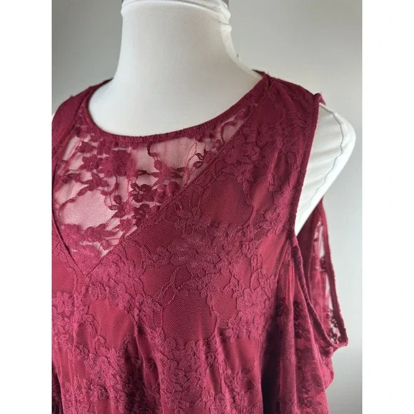 Torrid Babydoll Stretch Lace Cold Shoulder Top Biking Red Plus Size 4 4X - Picture 3 of 15
